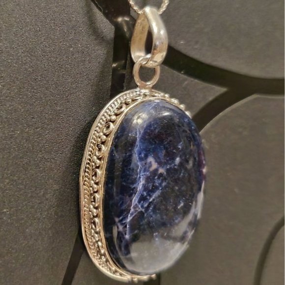 Sodalite pendant - Picture 5 of 7